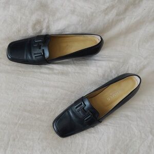 Vintage Hermes Classic Black Leather Loafers 8